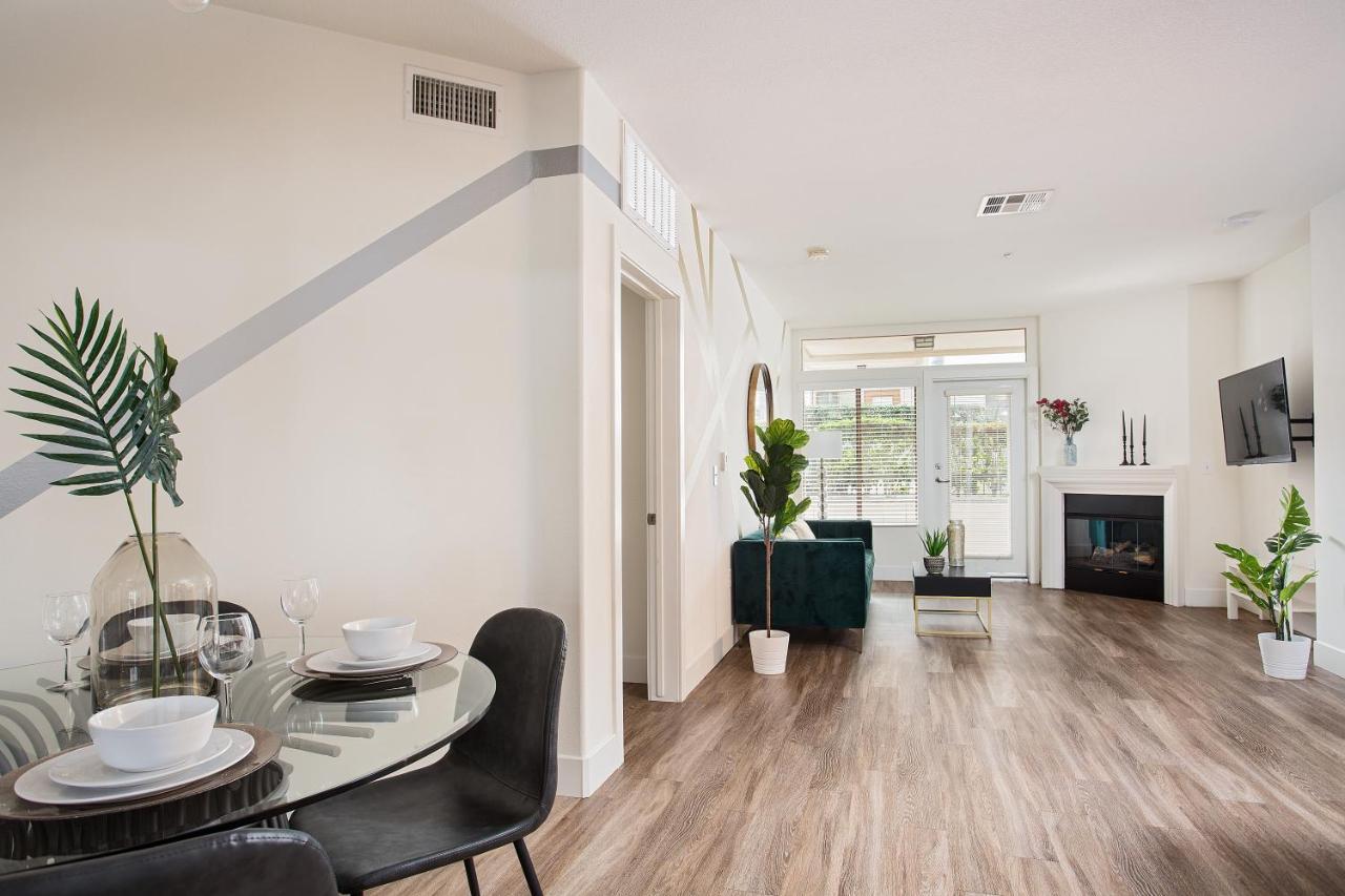 Westwood Luxury Suites Los Angeles Exterior photo